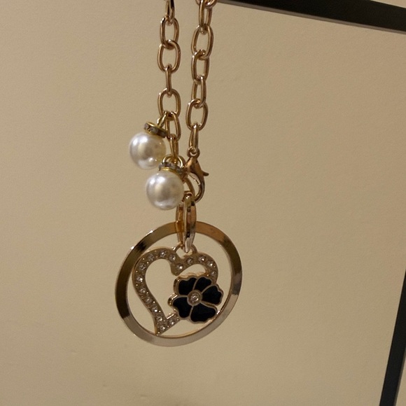 Elegant Gold & Black Floral Bag Charm NWOT - Picture 4 of 5